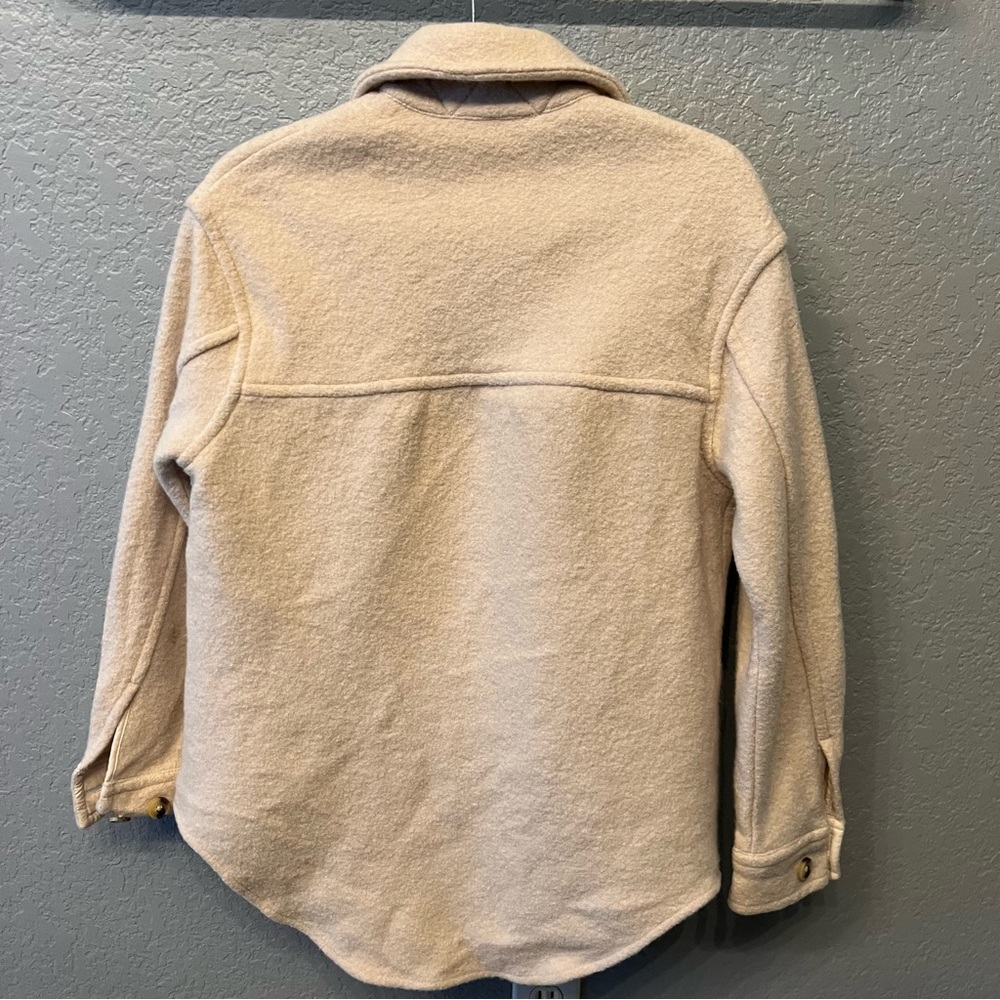 Aritzia Wilfred Free 100% Merino Wool The Ganna Shacket Shirt Jacket XS - Picture 3 of 10